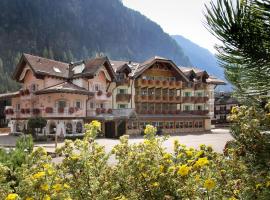 Hotel Soreghes Gran Chalet, отель в Кампителло-ди-Фасса