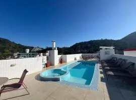 Apartamento em Ubatuba! A 100m da praia!