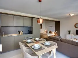 Contemporary Cosy Central Studio in Nyon - RM8