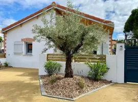 Gîte cosy à 300m de la plage, bain nordique, poêle à bois, borne électrique, proche centre de Pornic - FR-1-306-1278