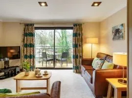 2 Bedroom Lake District Cottage At Windermere Marina Village