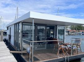 Oktopus-Lofts - Houseboat, hotel i Lelystad