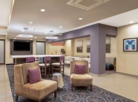 La Quinta by Wyndham Fayetteville โรงแรมในเฟย์เอตต์วิลล์