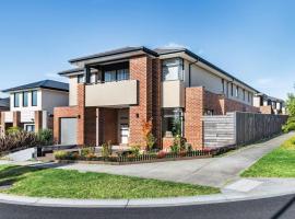 Entire Luxury House In Wantirna South: Wantirna South şehrinde bir otel