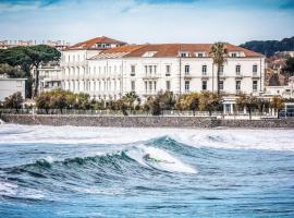 Grand Hotel Des Sablettes Plage, Curio Collection By Hilton, resort in La Seyne-sur-Mer