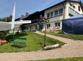 Hotel-Restaurant Berghof, hotel en Johannesberg