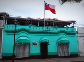 Hostal Bahía, habitaciones en pleno centro y a pasos de la playa, hótel í Iquique