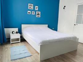 Charmant 2P BlueHome Confort, hotell i Louviers