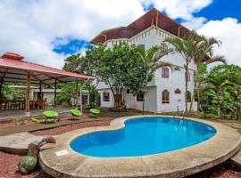 Hotel Twin Galápagos, hotel in Puerto Ayora