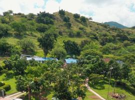 HOTEL Mira Cruz, cottage in Toro