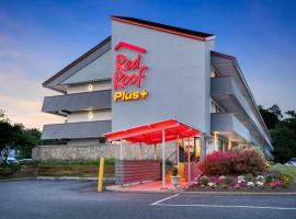 Red Roof Inn PLUS+ Baltimore-Washington DC/BWI Airport، فندق في لينثيكوم هايتس