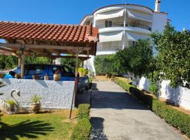 Garden House, vikendica u gradu 'Amarynthos'