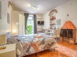 DiegHouse - Monolocale con cortile in corte lombarda vicino al Centro