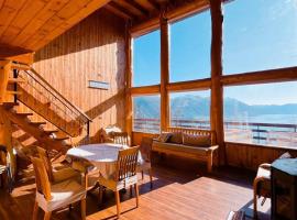 casa con vista al lago caburgua, Cottage in Pucón