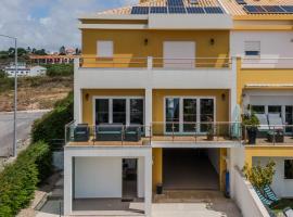 Sunlight Villa - Lourinhã Center, ξενοδοχείο σε Lourinhã