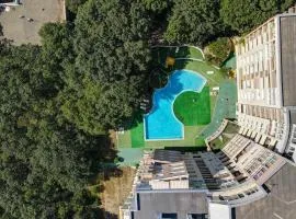 Summer Breeze Park Apartment - Nikea Park Complex