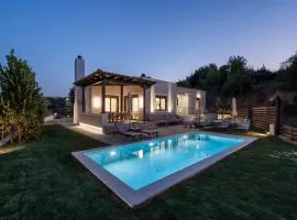 Villa Wisdom - Elegant & Homely with Pool, Galatas