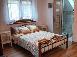 Apartamenty w Stodole: Krościenko şehrinde bir otel