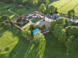 Château de La Vallade, hotel di Saint-Porchaire