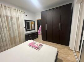 Center apartament: Fier şehrinde bir otel