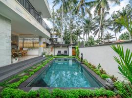 Hidden Gem Revealed - Book Now & Save on Your Brand New Ubud Jungle Villa 3BR!, hotel a Ubud