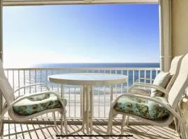 Newly Renovated Beachfront Penthouse, Great Location 3Bed 2Bath- 1800sq ft