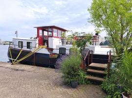 Prachtig authentiek woonschip uit 1912, 15 minuten van Amsterdam, smještaj s doručkom u gradu 'Wormer'