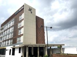 Laska Hotel Sukabumi, отель в городе Сукабуми