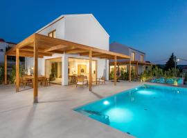 Villa 2 with Pool Soline, Krk, 280 m from beach, by 4Villas, Villa in Soline