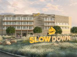 SlowDown Bottsand Hotel und Spa, khách sạn ở Wendtorf