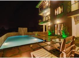 OCEAN CREST LUXURY VILLA Mahabaleshwar, hotel v destinaci Mahábalešvár