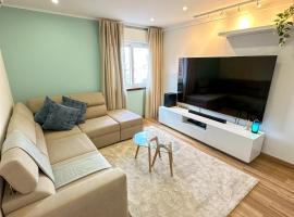 Lisbon Luxury Apartament for Family, hotel u gradu Amadora