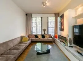 Charming Villa at Diamond District Antwerp