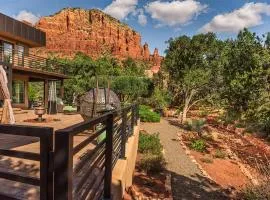 Stunning Sedona Home with Red Rock Views and Fire Pit!