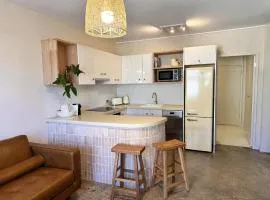 Chic Beachside 2 Bedroom Apartment in Beautiful Coffs Harbour