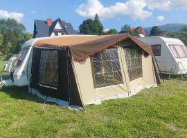 Kemping Pod Babią Górą, area glamping di Zawoja