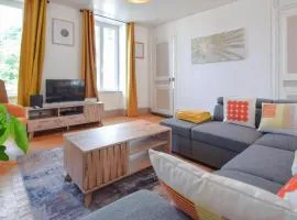 Stunning Apartment In Cherbourg-En-Cotentin