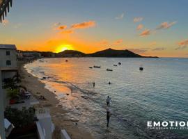 Appartement 2 chambres sur la plage de grand case, hotel en Grand Case