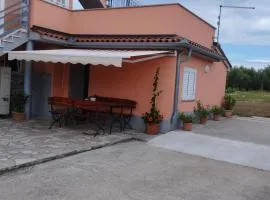 Apartmaji paliska a