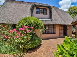 Rose Thatch Cottage, hotel en Howick