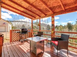 Colorado Vacation Rental with Deck and Mtn Views，克里普爾溪的飯店