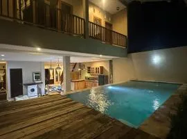 Taman Giri House 3 Bedrooms Nusa Dua