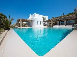 Topos exclusive Mykonos- villa Kymothoe