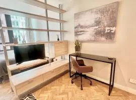 Fresh Modern Apartment in City Center