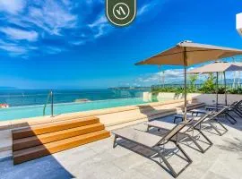 New 1 BR Condo with Amazing Rooftop Pool - Jacuzzi