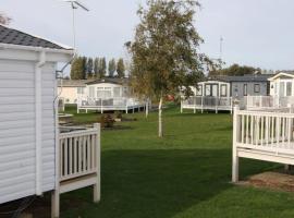 Place2bee , Caravan , Manor park , Free Wifi ,6 Berth, holiday park di Hunstanton