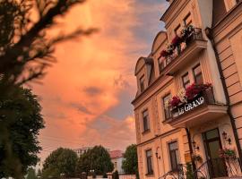 VLG Hotel, hotelli kohteessa Boryspilʼ