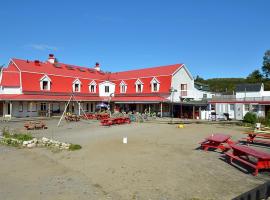 Auberge jeunesse de Tadoussac, hotel u gradu Tadusak