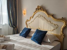 FloVe' Rooms Venice, hotel i Venedig