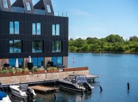 Sanders Pier - Fantastic 3-Bedroom Townhouse with Balcony Terrace